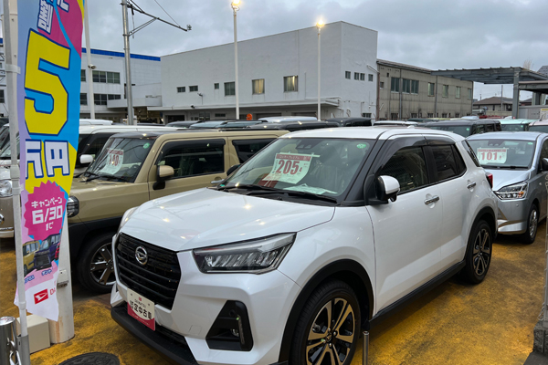 中古車展示場